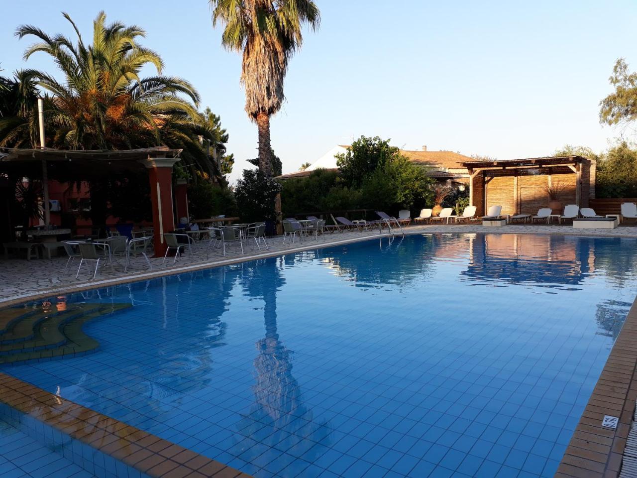 Pierhouse Yachting 3*