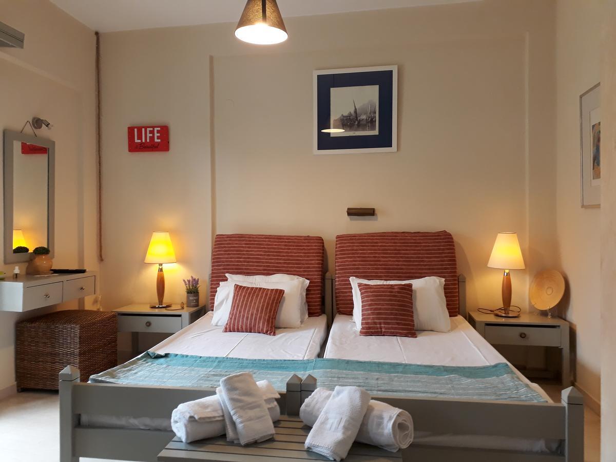 Pierhouse Yachting 3*
