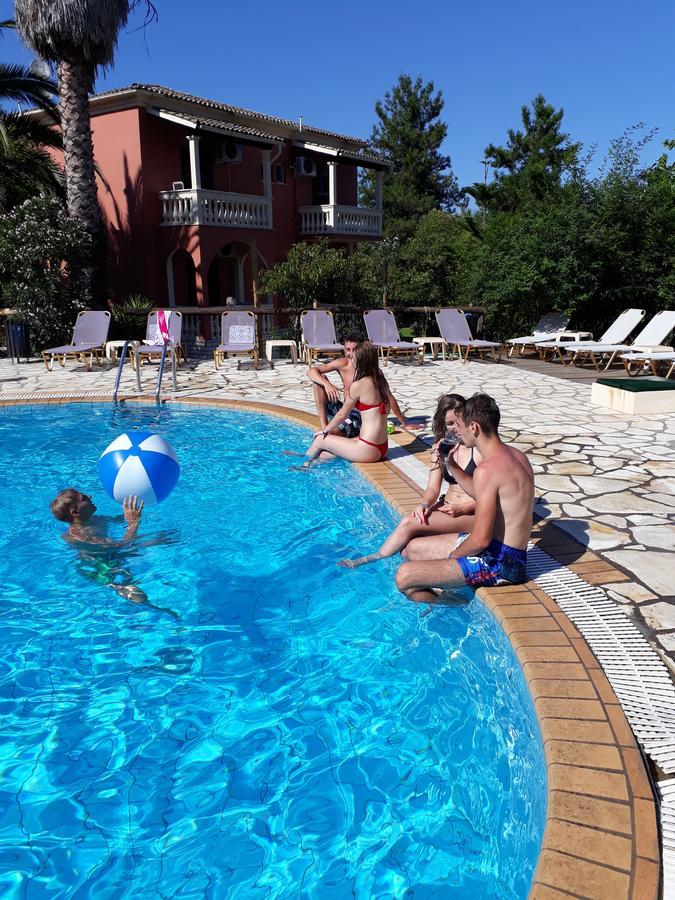 Pierhouse Yachting 3*